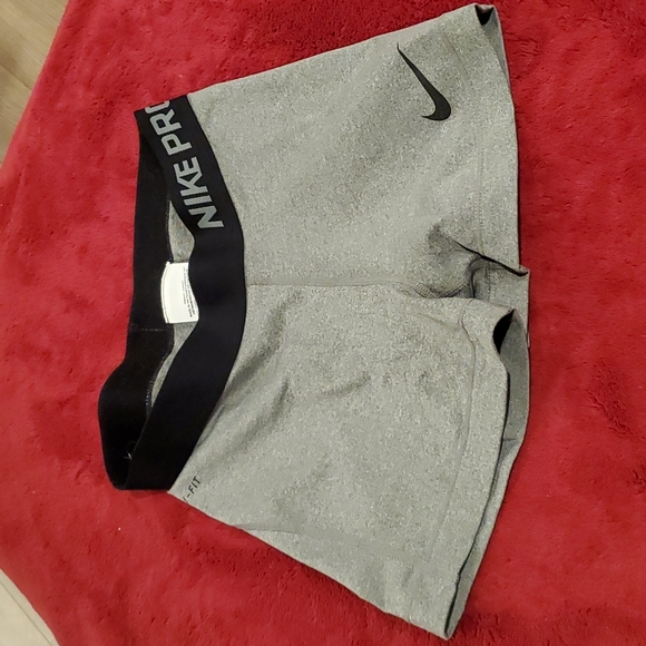 Nike Other - Women's small Nike dri fit spandex